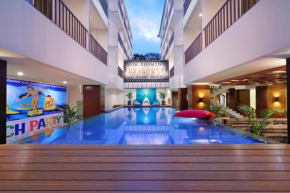 Отель Fame Hotel Sunset Road  Kuta